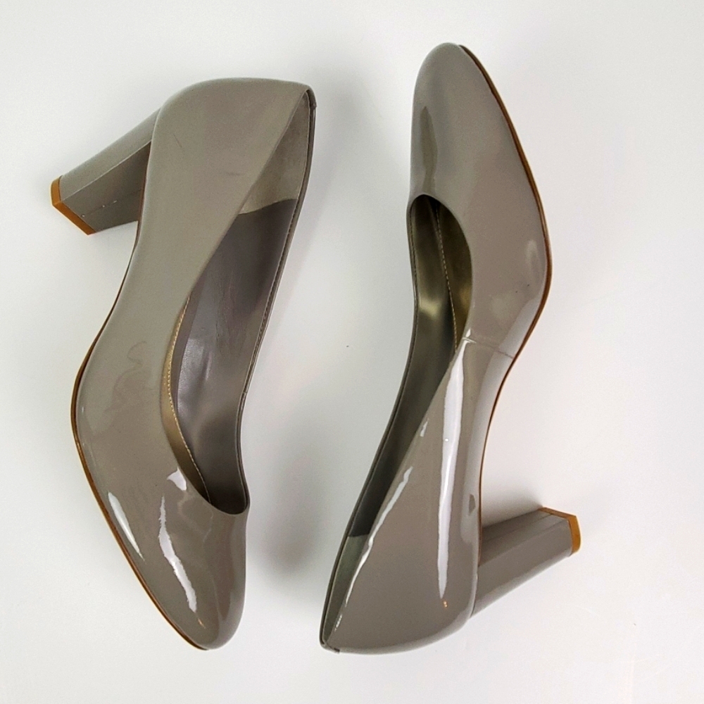 Lauren Ralph Lauren Gray Patent Pump10